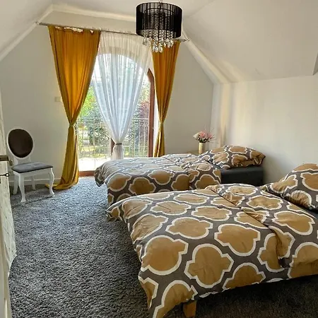 אכסניה Domowe Pokoje Wilanow *