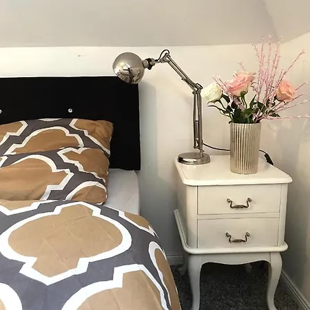 אכסניה Domowe Pokoje Wilanow ורשה