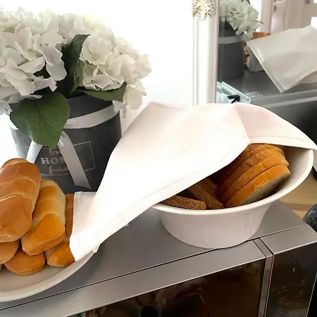 Domowe Pokoje Wilanow * ורשה