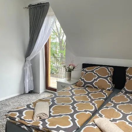 Domowe Wilanow Hostel