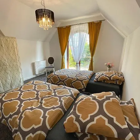 Hostel Wilanów Albergue