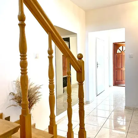 Albergue Hostel Wilanów *